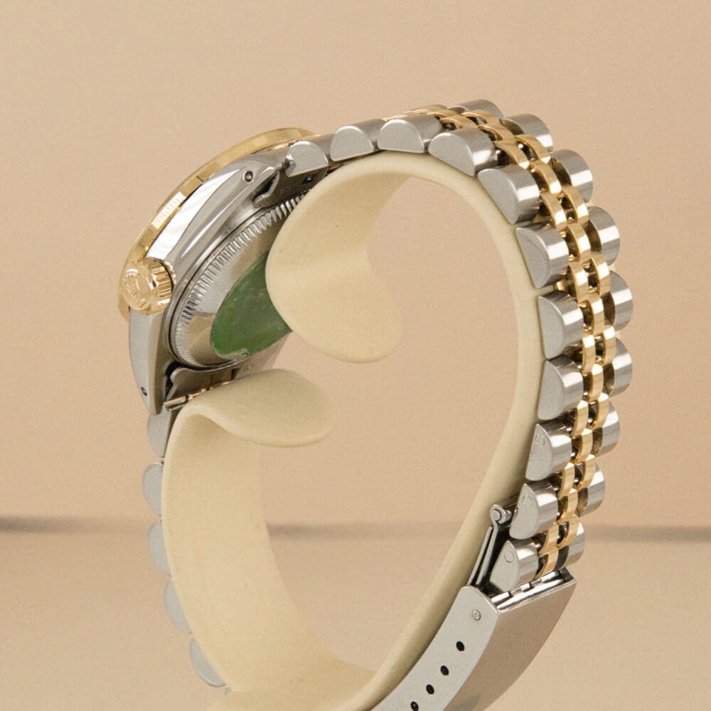 Pre-owned Rolex datejust custom diamond dial and bezel reference:69173 Pre-owned Rolex datejust custom diamond dial and bezel reference:69173