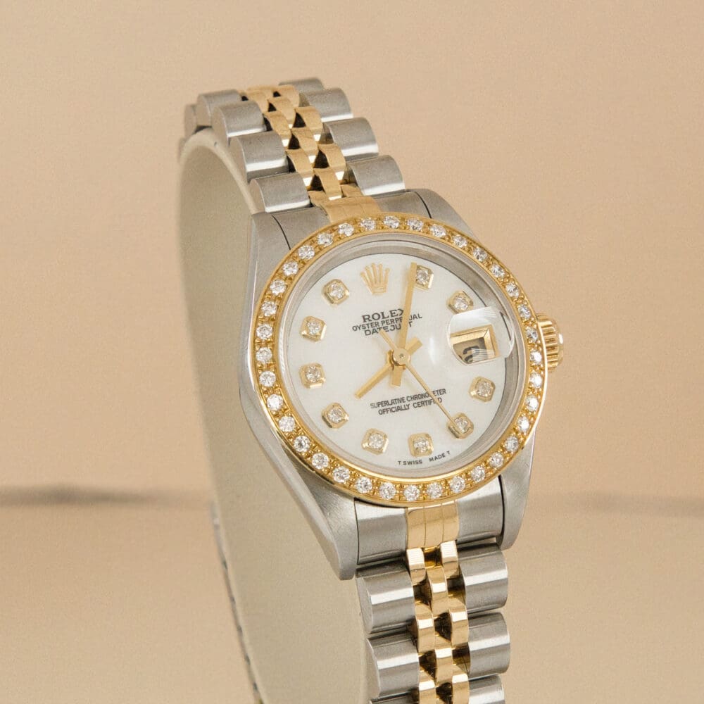 Pre-owned Rolex datejust custom diamond dial and bezel reference:69173 Pre-owned Rolex datejust custom diamond dial and bezel reference:69173