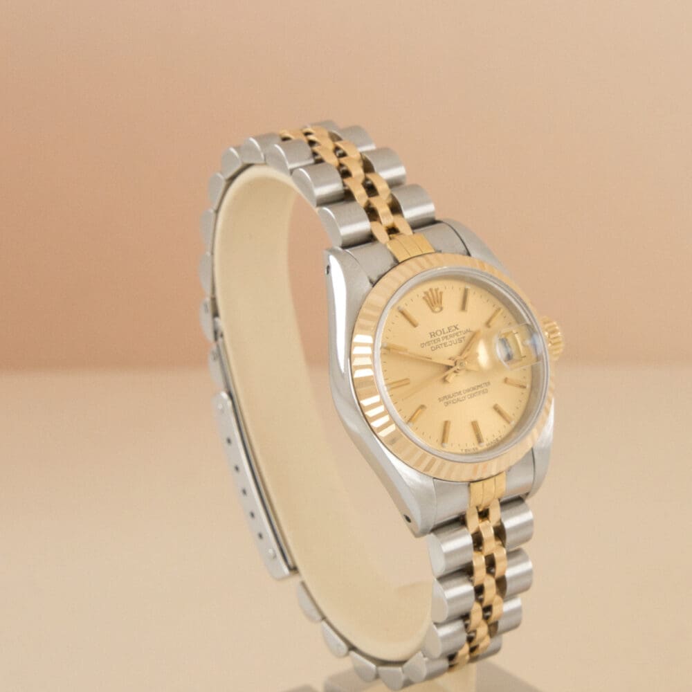Pre-owned Rolex Datejust baton dial reference:69173 Pre-owned Rolex Datejust baton dial reference:69173