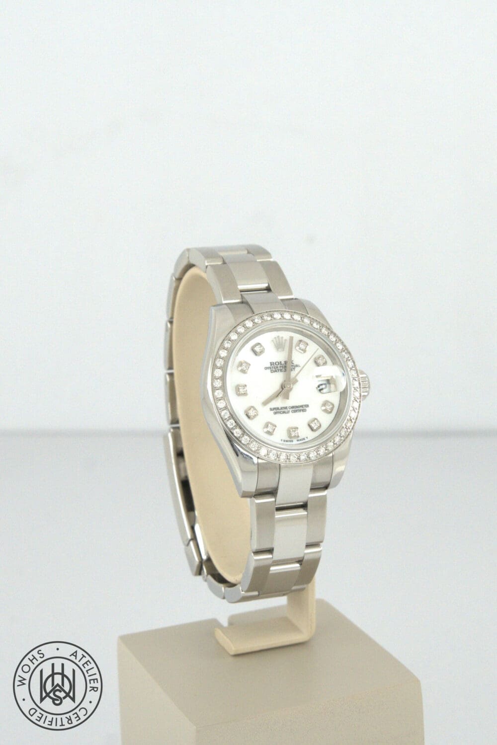 Pre-owned Rolex Datejust custom diamond dial and bezel Reference:69174 Pre-owned Rolex Datejust custom diamond dial and bezel Reference:69174