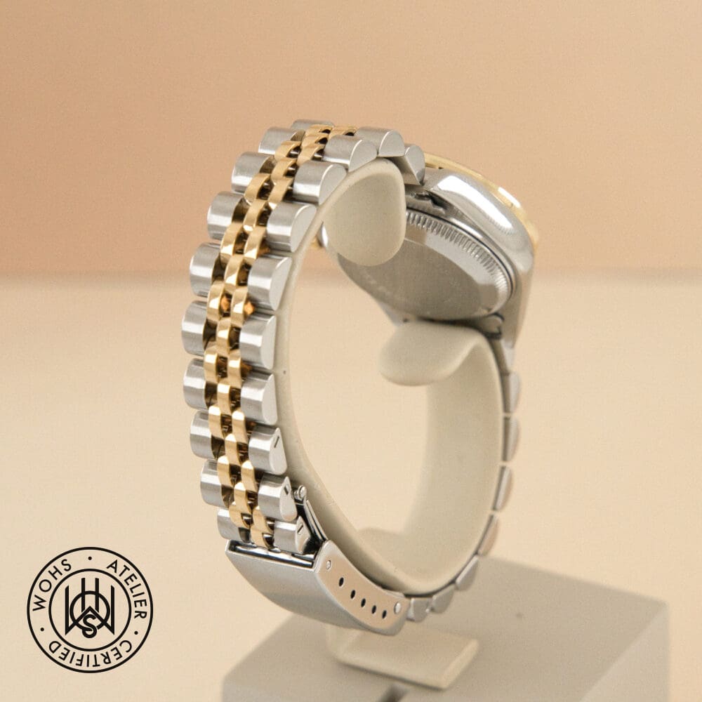 Pre-Owned Rolex Lady Datejust Custom diamond bezel champagne diamond dial Reference:69173 Pre-Owned Rolex Lady Datejust Custom diamond bezel champagne diamond dial Reference:69173