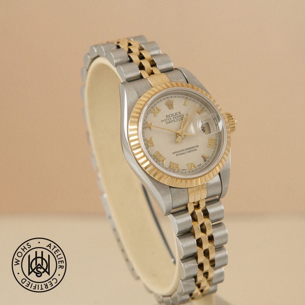 used ladies rolex datejust 69173 ivory pyramid dial (4)