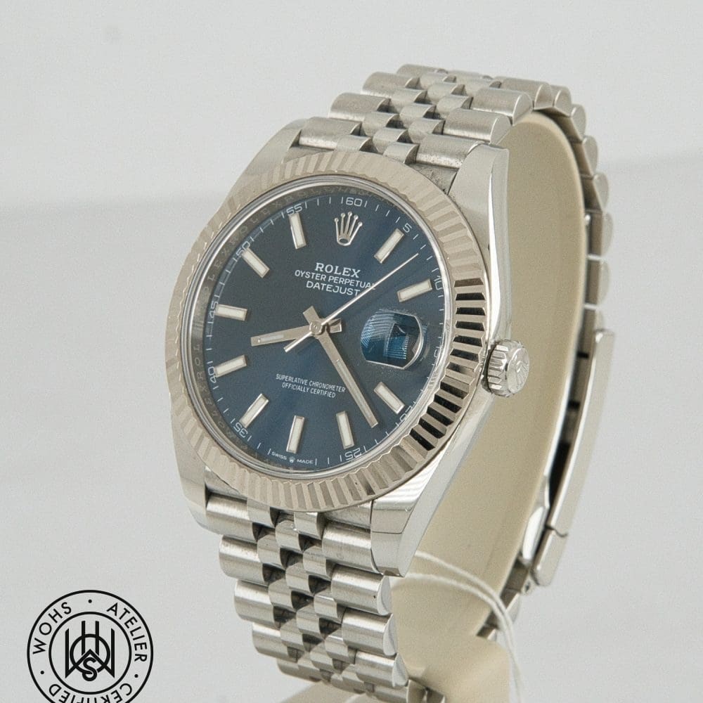 Rolex Oyster Perpetual Datejust in stainless steel with blue dial and date window magnifier. DSC03105